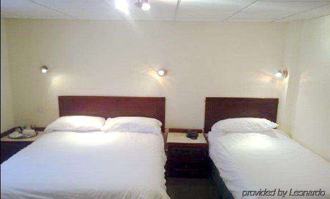 Cedar Tree Hotel Rugeley Exterior foto