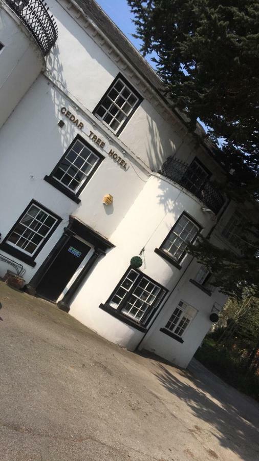 Cedar Tree Hotel Rugeley Exterior foto